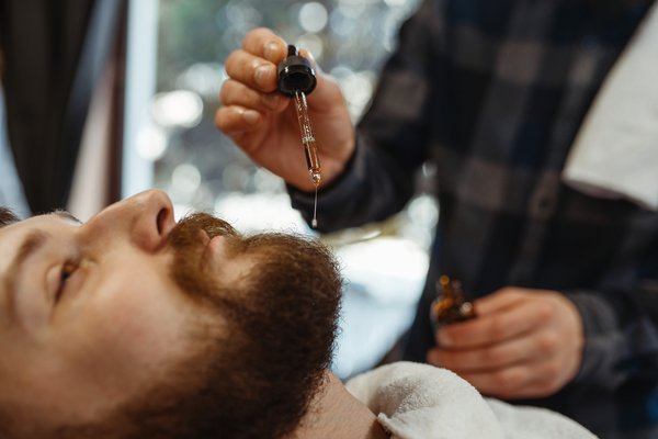 Boostez votre barbe naturellement avec le sérum thorin !